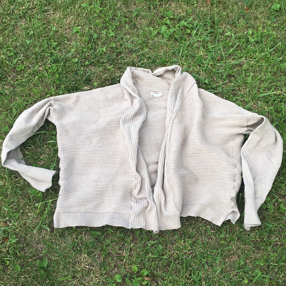 Maurice’s Large sweater from 2017 season